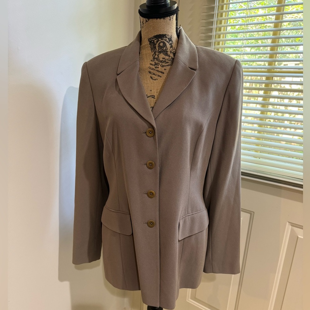 NWT Preview Vintage Taupe cream jacket size 14